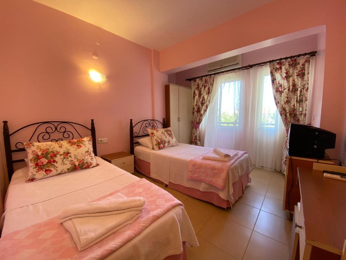 Maviev Otel Çeşme Exterior foto
